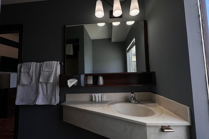 Room 15 of 22