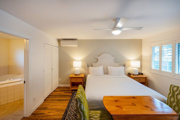 Room 72 of 106