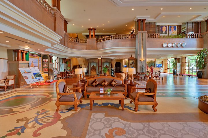 Hotel Interior 5 of 95