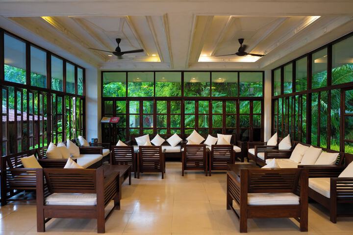 Hotel Interior 6 of 183