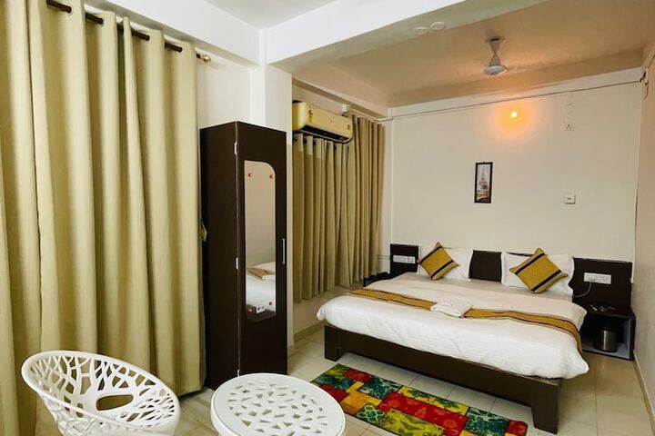 Room 6 of 29