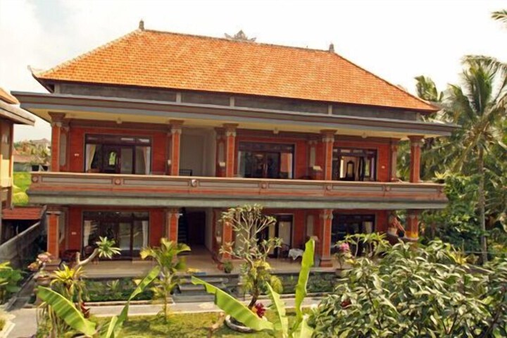Hotel Pool