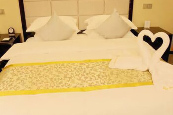 Room 6 of 7