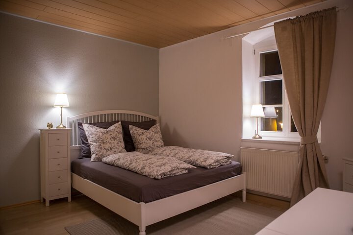 Room 7 of 60
