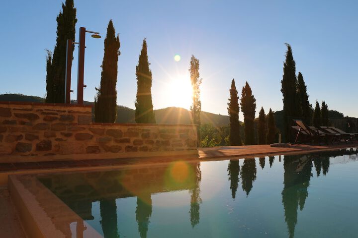 Pool 43 of 106