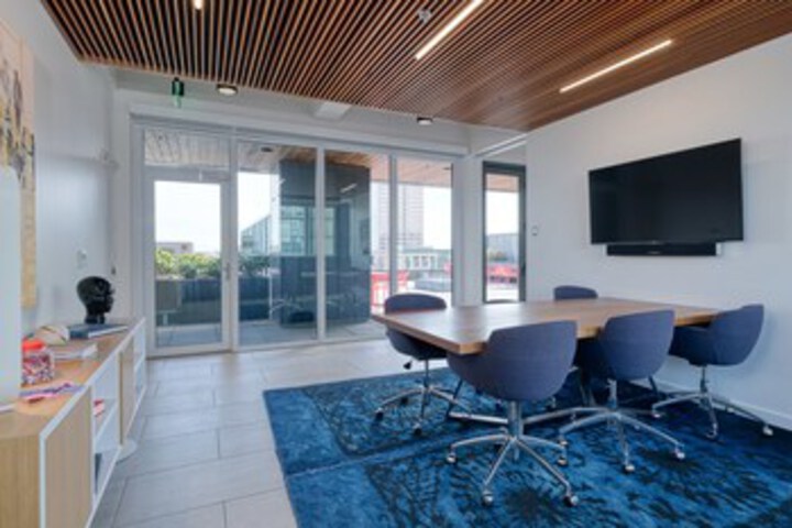 Business Center 11 of 69