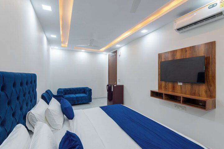 Room 10 of 23