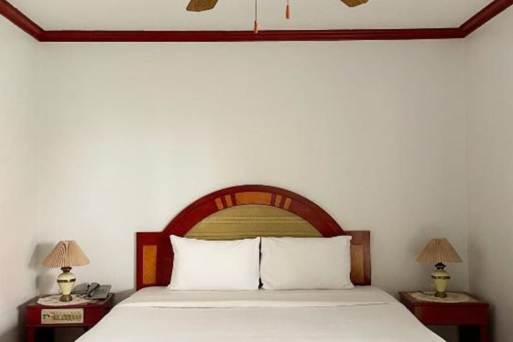 Room 25 of 70