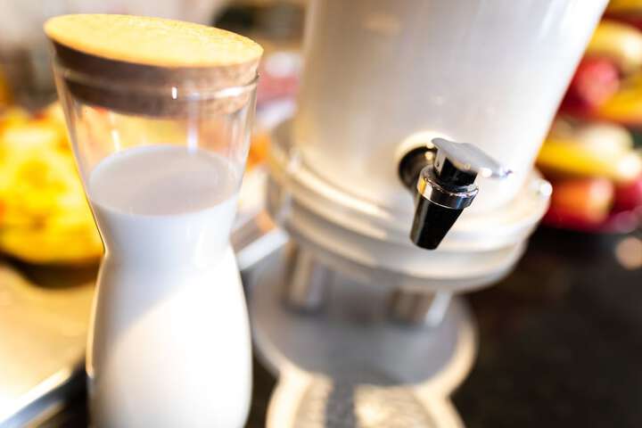 Breakfast/Coffee Service 51 of 92
