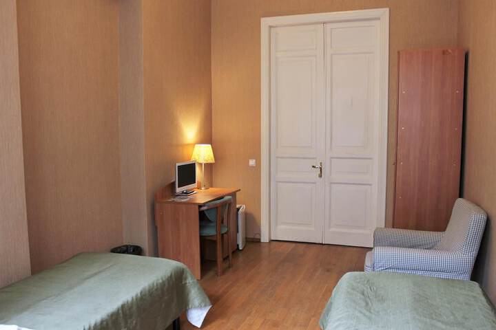 Room 14 of 53