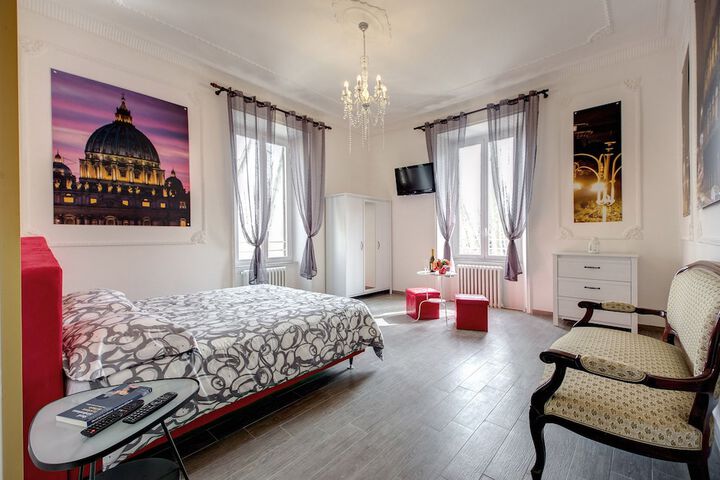 Room 16 of 33