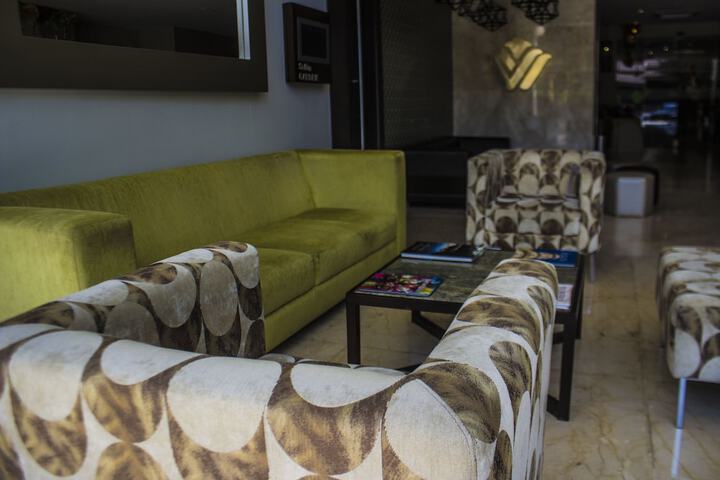 Guest Lobby