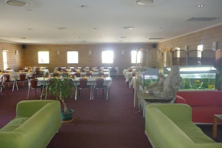 Ballroom/Hall 7 of 10