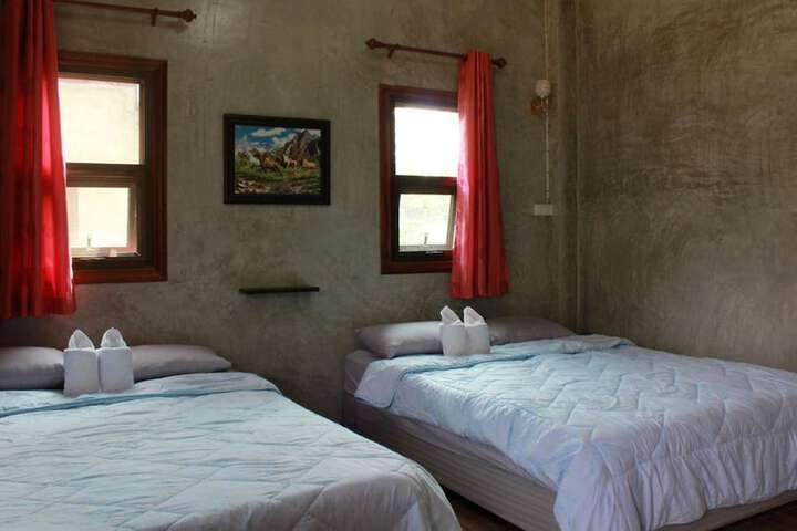 Room 28 of 62