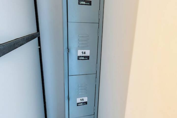 Room 19 of 33