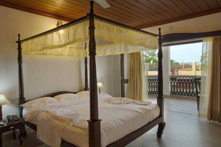Room 4 of 35