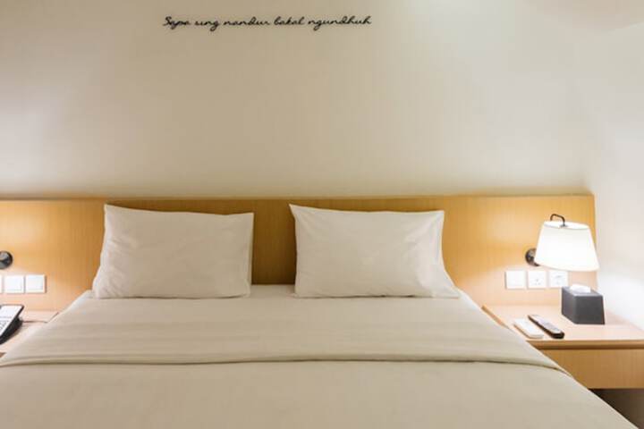 Room 14 of 63