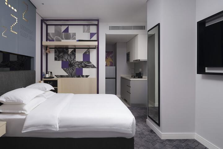 Room 7 of 34