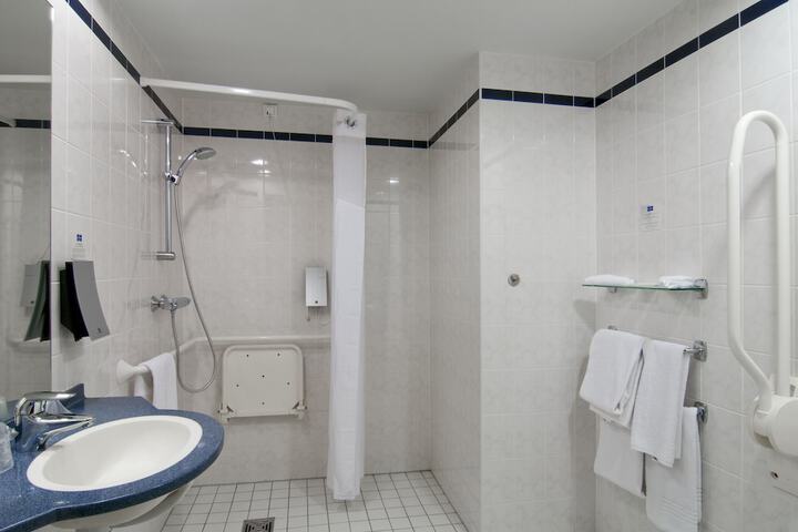 Clean Restrooms