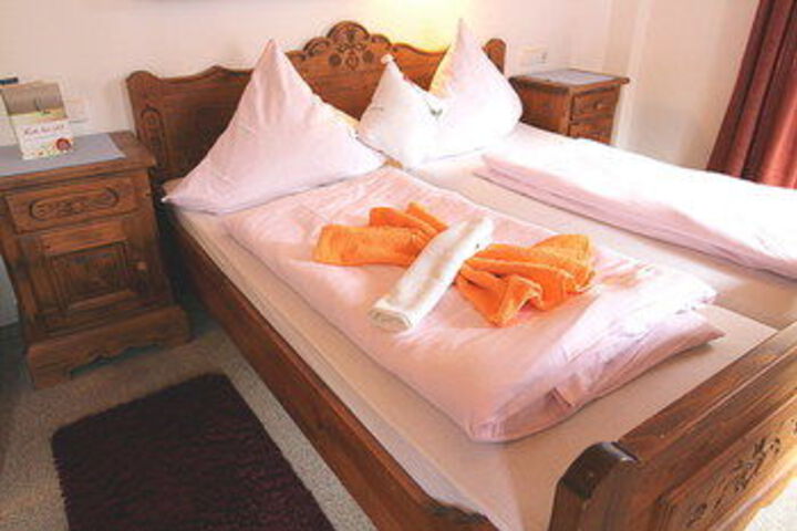 Room 19 of 25