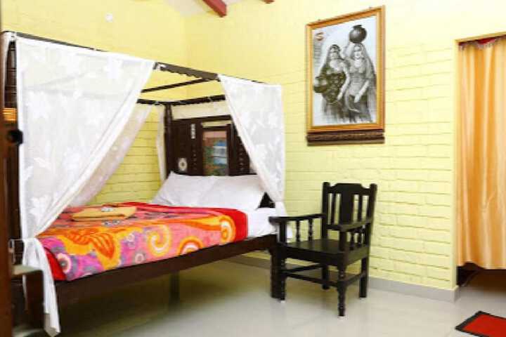 Room 4 of 30
