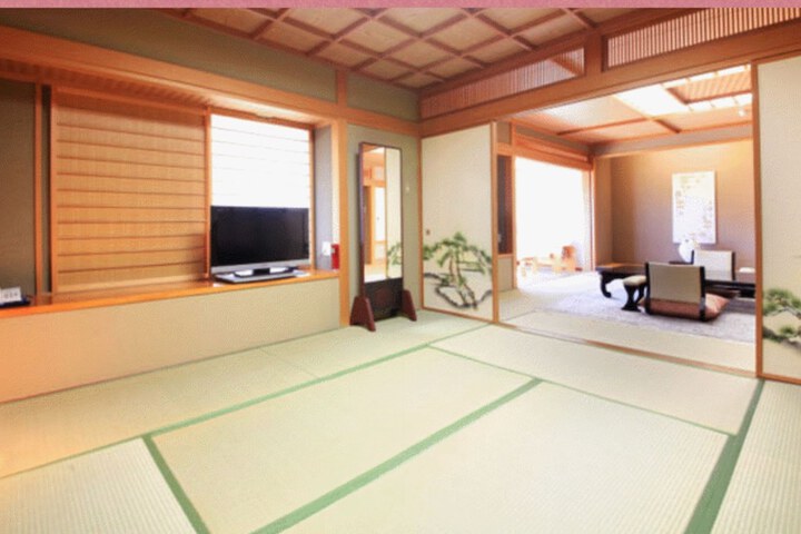 Room 11 of 53