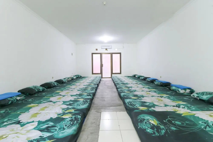 Room 4 of 19