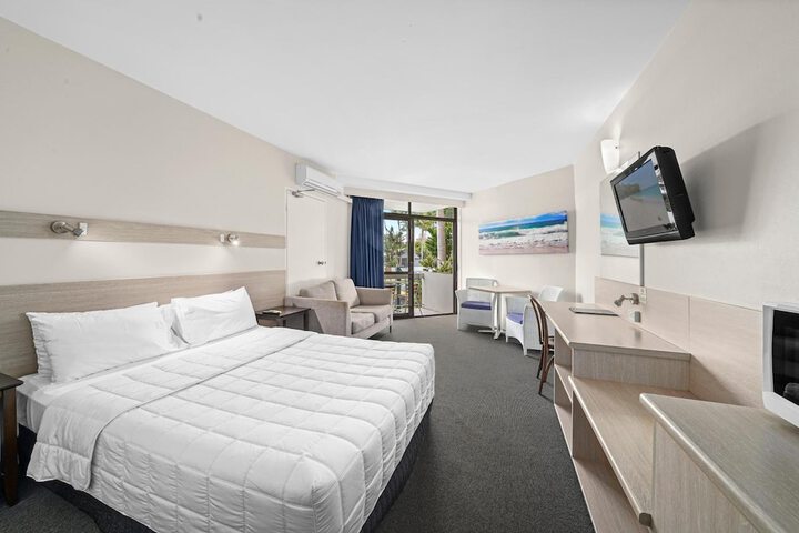 Room 12 of 30