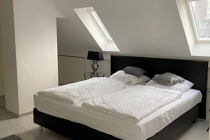Room 12 of 31