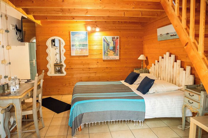 Room 34 of 53