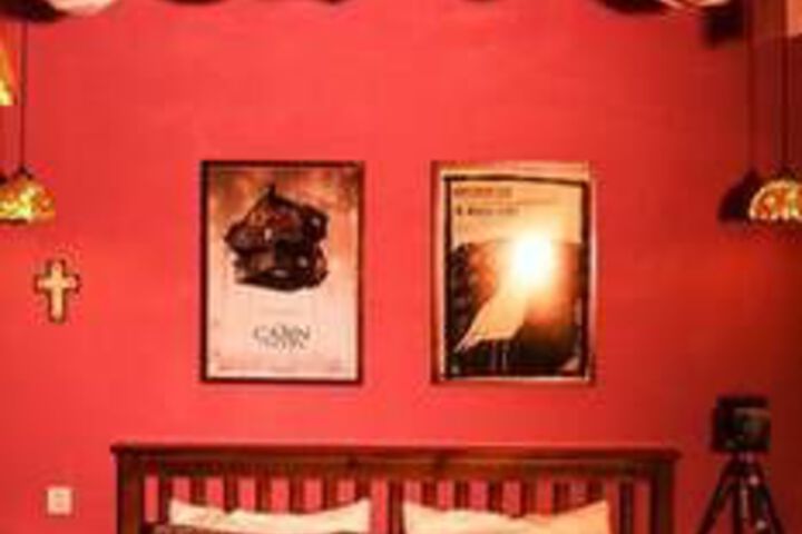 Room 64 of 94