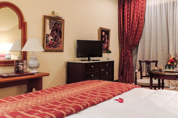 Room 11 of 63