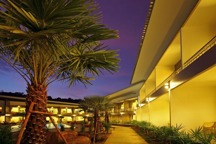 Hotel 102 of 110