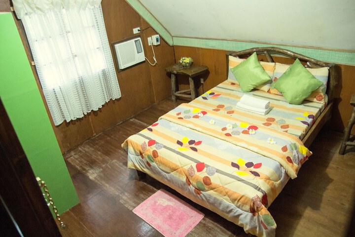 Room 17 of 124