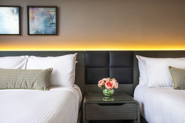Room 16 of 70