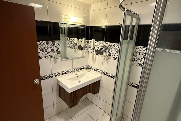 Clean Restrooms
