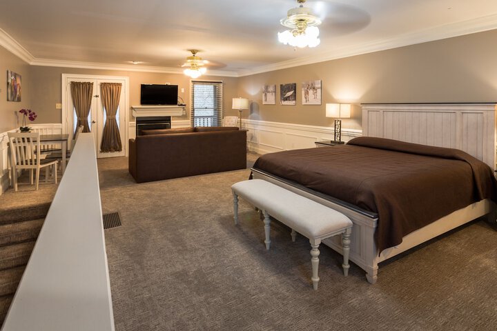 Quadruple King Size Bed (32 of 55)