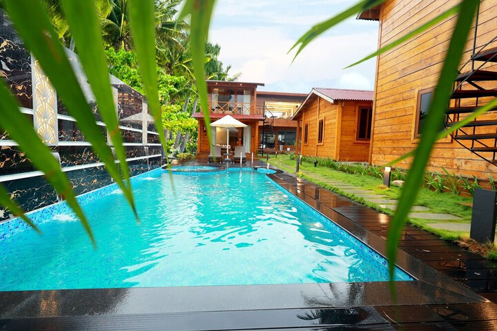 Pool 15 of 27