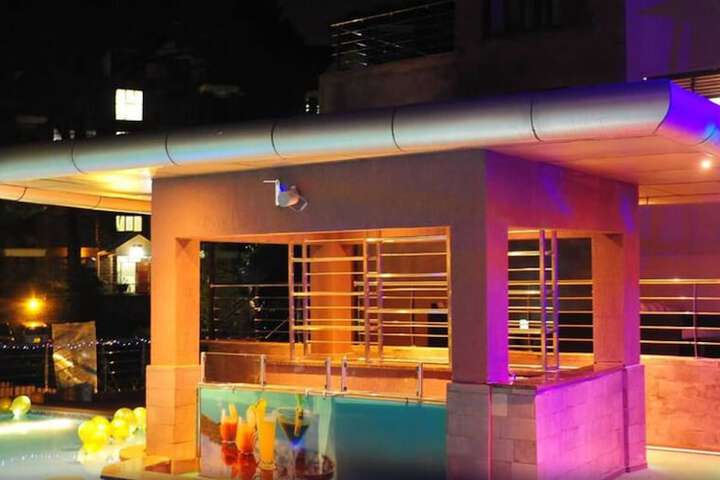 Pool 120 of 130