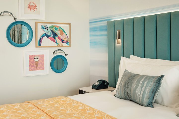Room 9 of 45