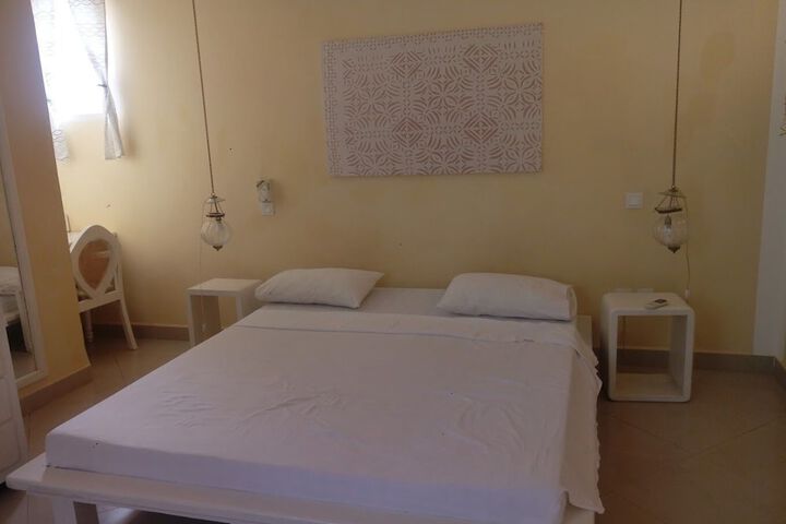 Room 3 of 30