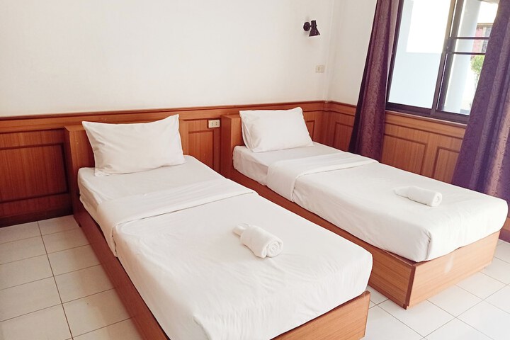 Room 16 of 29