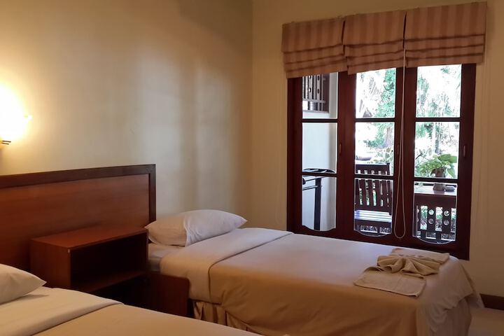 Room 8 of 81