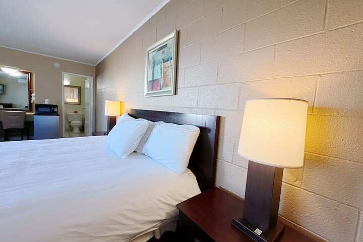 Room 26 of 43