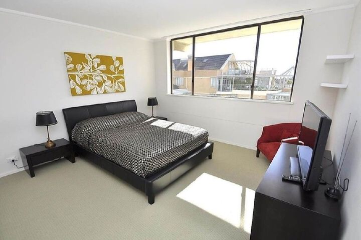 Room 3 of 30