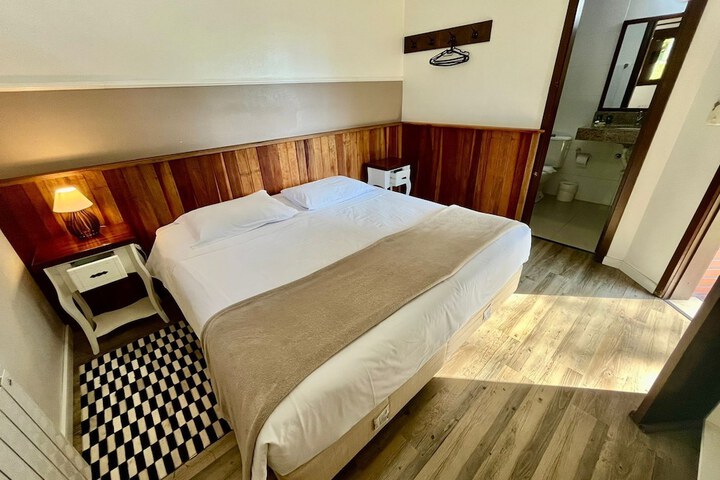 Room 11 of 53