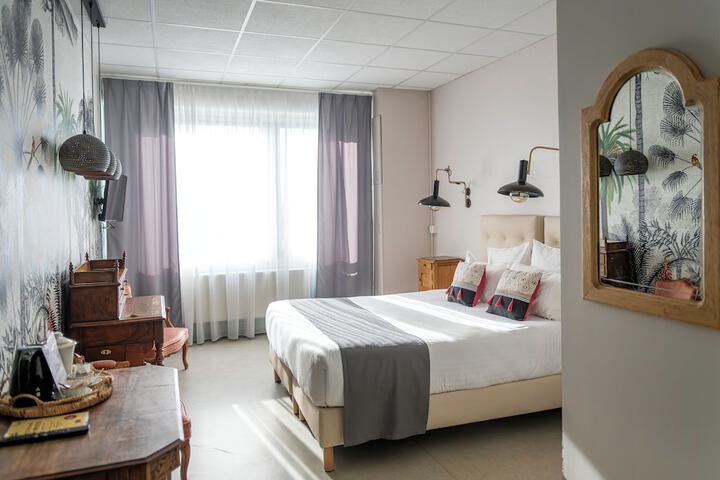 Room 16 of 41