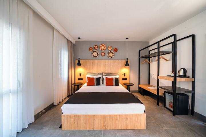 Room 11 of 63