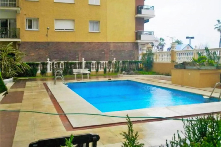 Pool 13 of 22