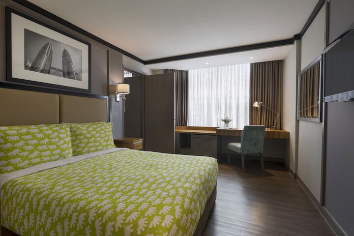 Room 10 of 55
